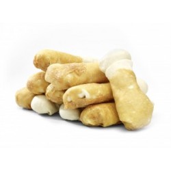 Pałka ze skóry wołowej owinięta mięsem z piersi kurczaka. Długość około 12cm.