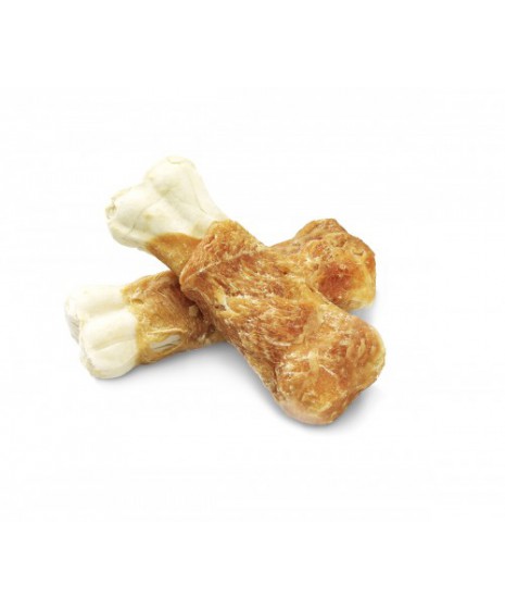 Kość wołowa dla psa zawinięta mięsem z kurczaka. Idealny przysmak.