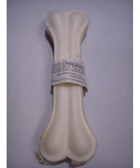 Kość prasowana biała ze skóry dla psa. 12,5cm. Dla dłuższego żucia. Podawana regularnie czyści zęby.