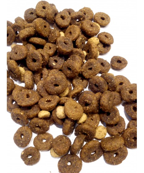 Brekkies EXCEL - karma dla szczeniąt z kURCZAKIEM, ryżem, dodatkiem wapnia i witamin.