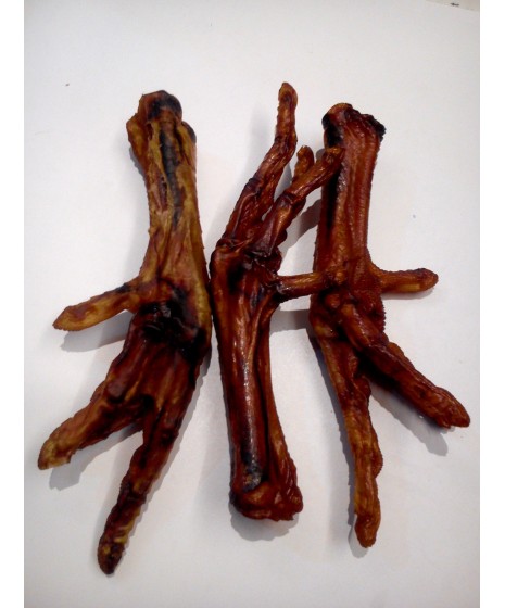 Łapki z kurcząt wędzone dla psa. Idealna przekąska. Zupełnie naturalny produkt, pachnący wędzonką.